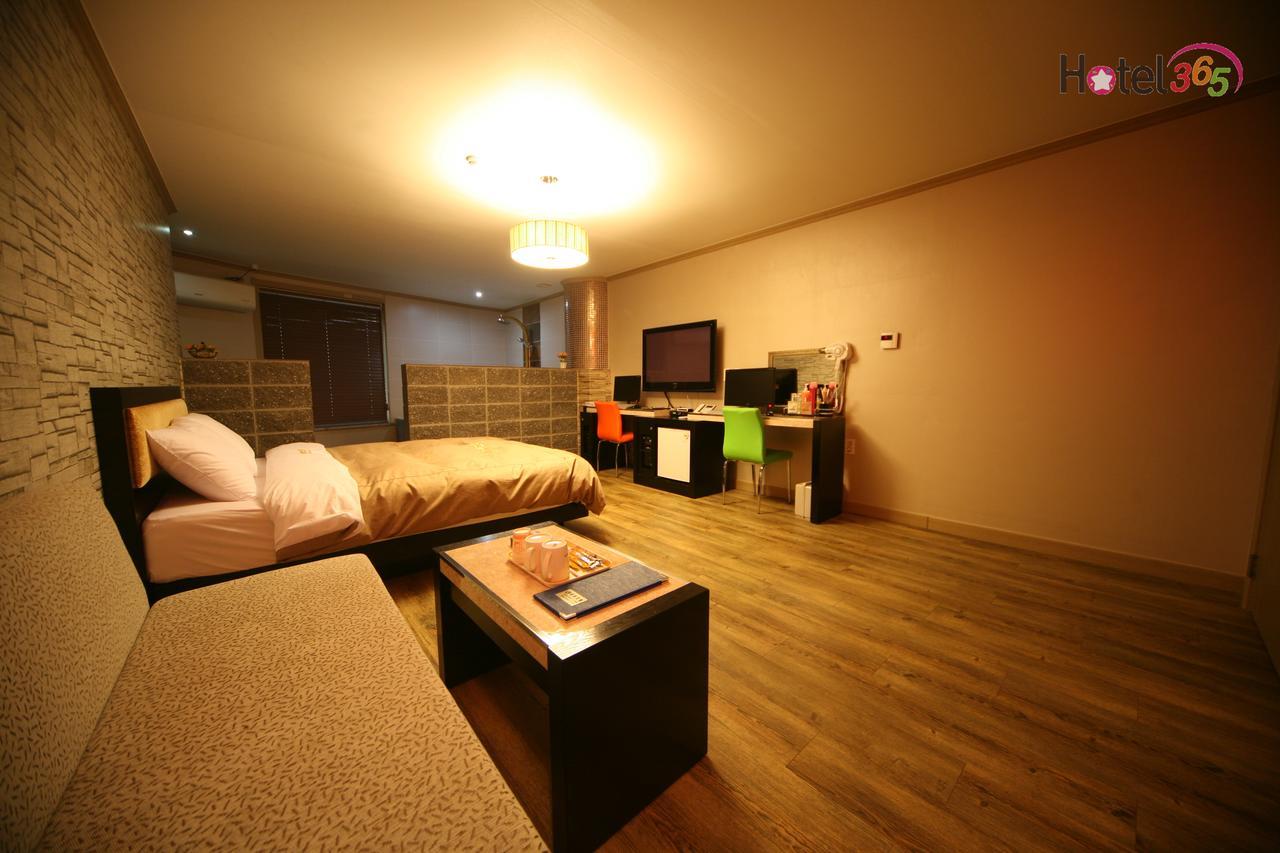 Chuncheon Myeongdong Hotel Dış mekan fotoğraf