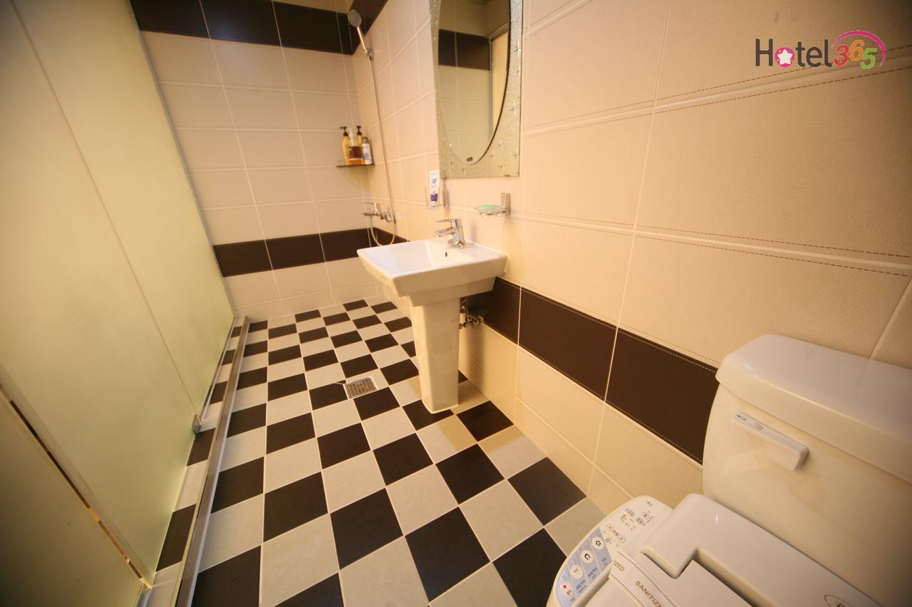 Chuncheon Myeongdong Hotel Dış mekan fotoğraf