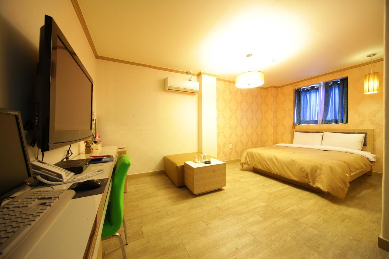 Chuncheon Myeongdong Hotel Dış mekan fotoğraf